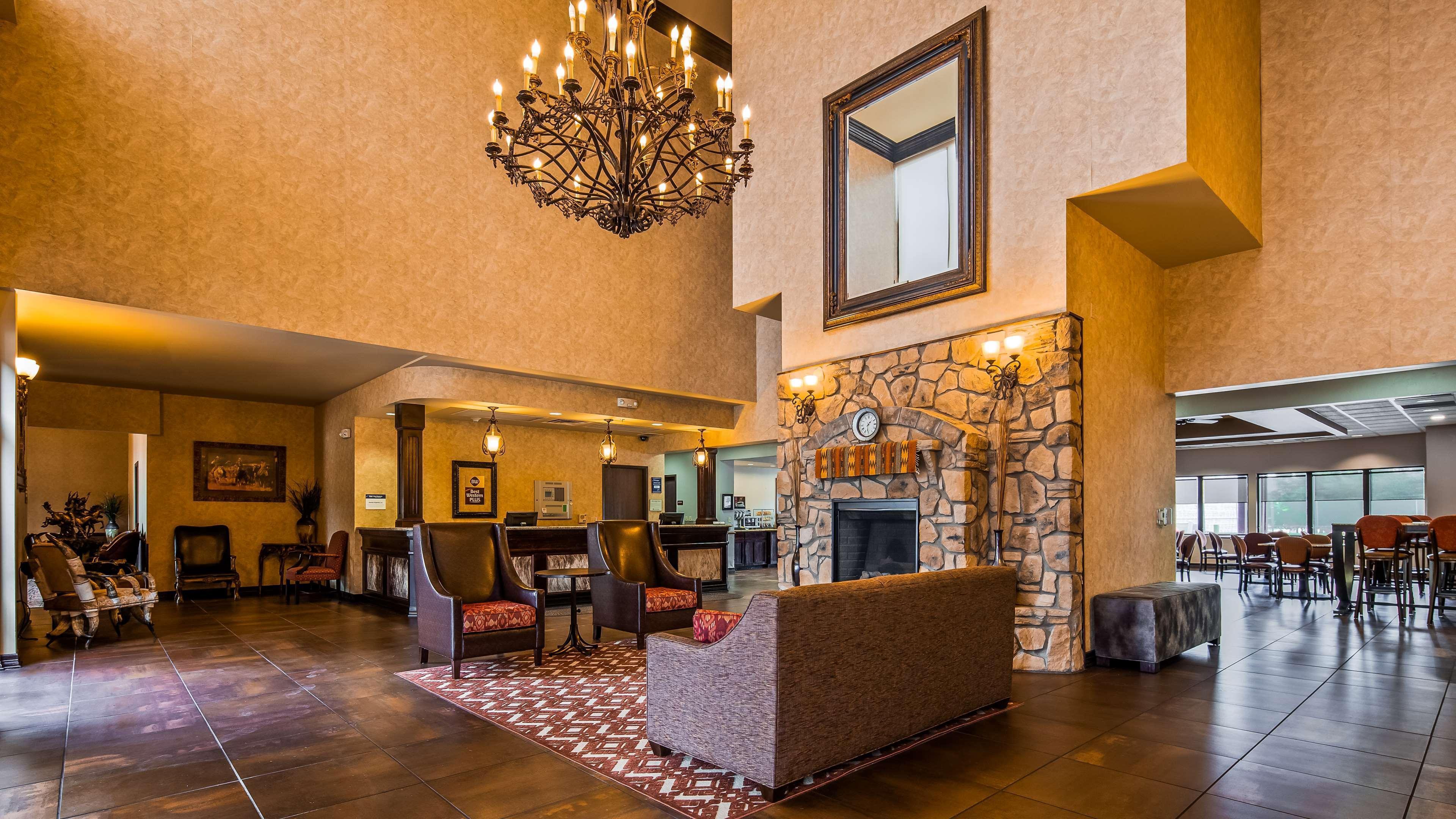Best Western Plus Cimarron Hotel & Suites Stillwater Exterior foto